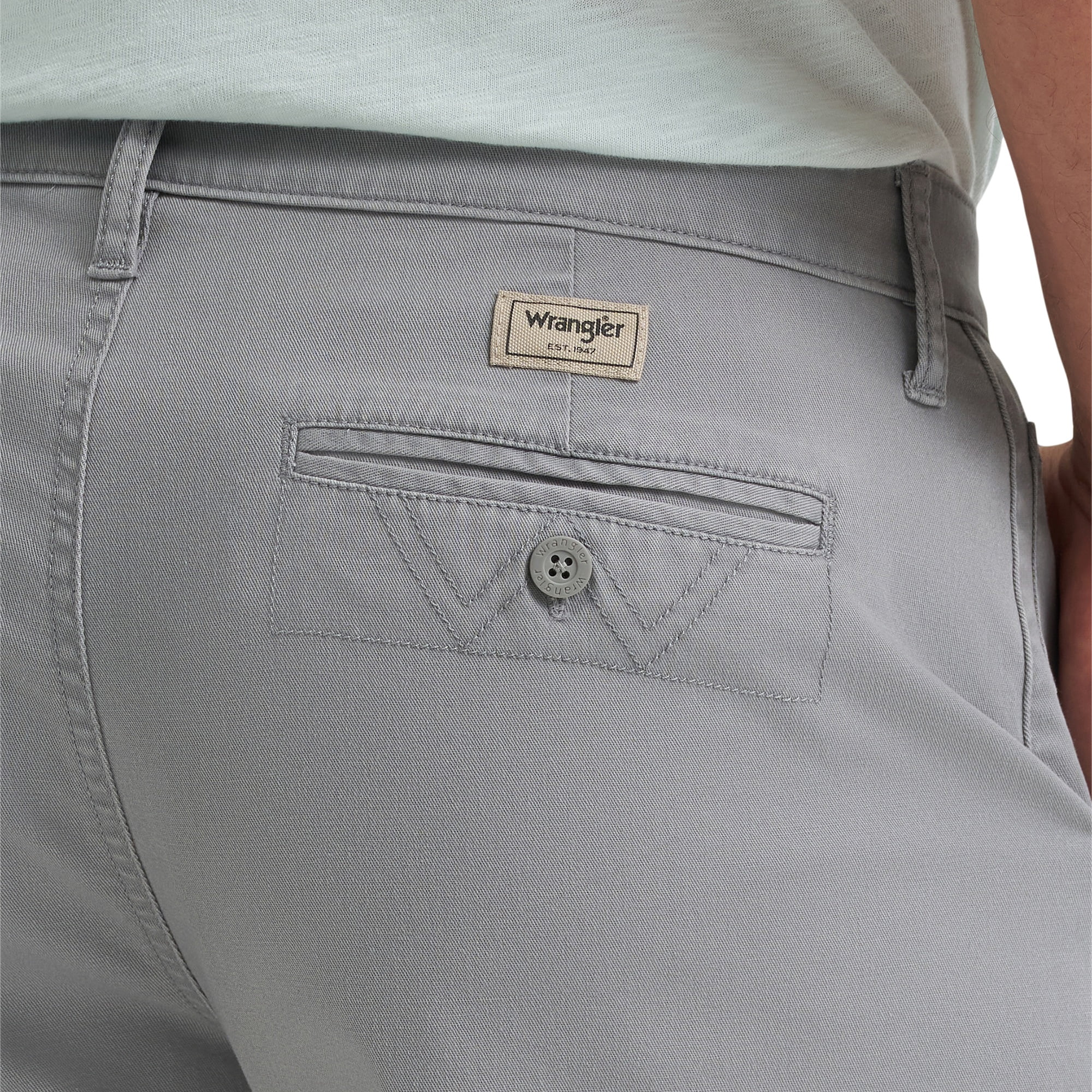 Wrangler Men's Regular 7" Fit Flat Front Short