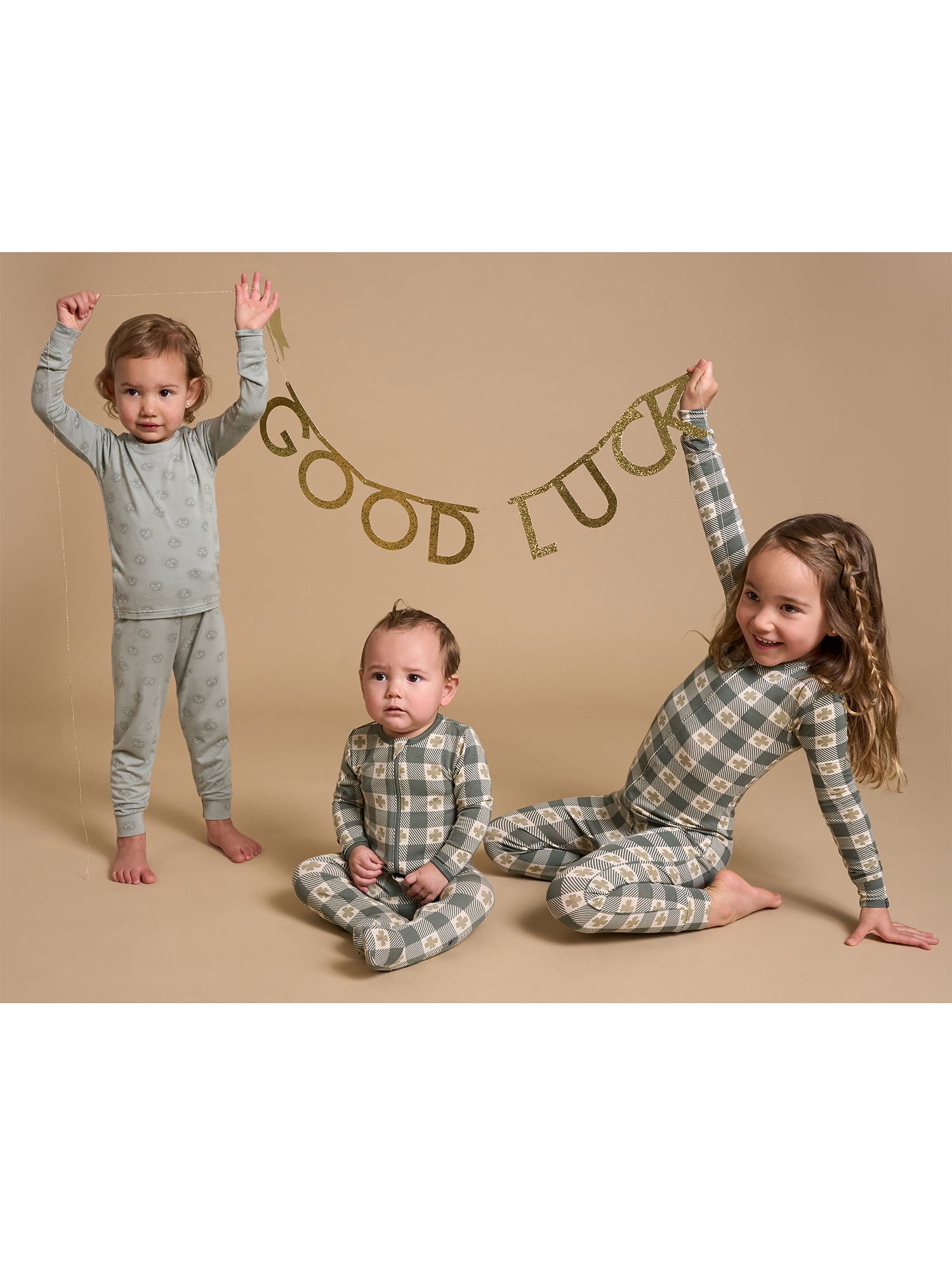 Modern Moments by Gerber Baby Neutral Viscose St. Patrick's Two-Way Zip Sleep 'N Play Footed Pajamas, Sizes Newborn - 6/9 Months