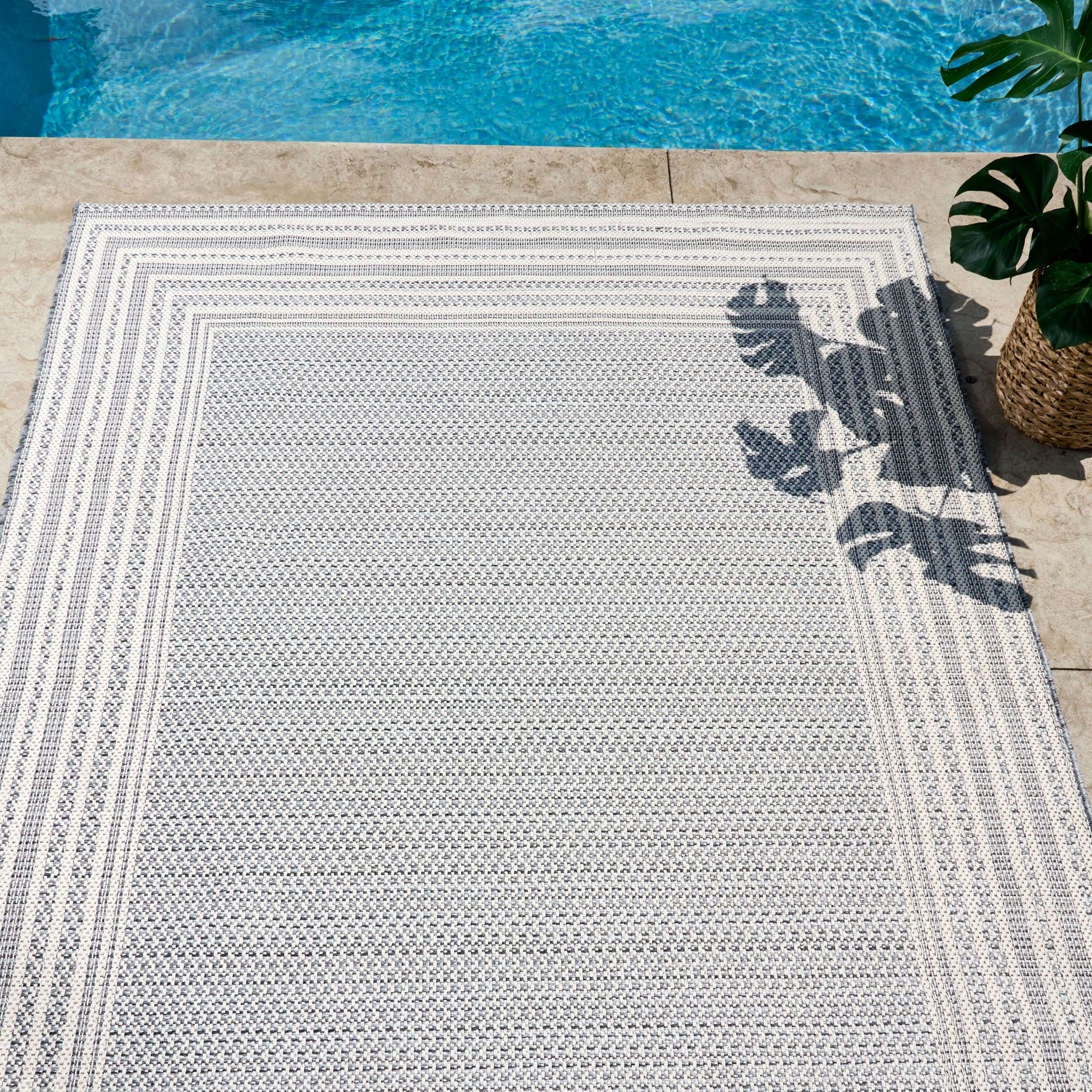 Better Homes & Gardens 7’x10’ Woven Gray Border Outdoor Rug