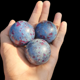thumbnail image 2 of Esfera de cianita de rubí curativa natural a precio asequible, venta al por mayor, arte cambay de la India, esfera de cianita de rubí, 2 of 3