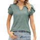 thumbnail image 1 of Camiseta con cuello en V y botones para mujer: top veraniego holgado con aberturas caladas; tejido suave y transpirable, fácil de cuidar, 1 of 8
