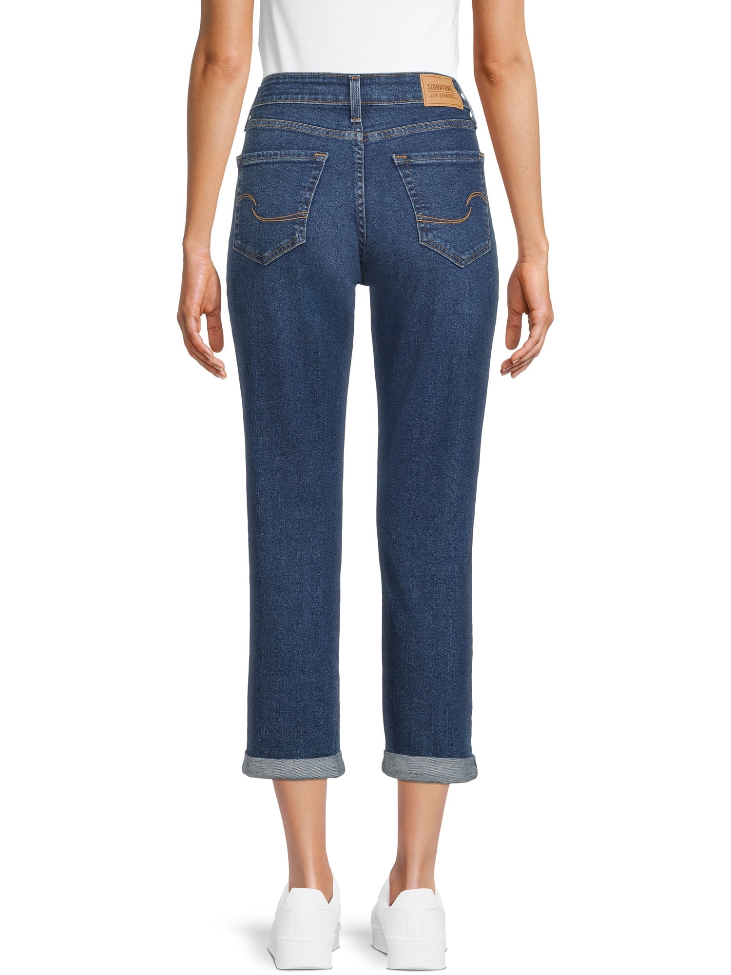 Signature by Levi Strauss & Co.™ Women's Mid Rise Slim Fit Boyfriend Jeans  - Walmart.com