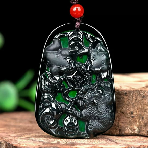 HOOUN Chinese Natural Emerald Black Jadeite Toad Lucky Black Jade Pendant Necklace