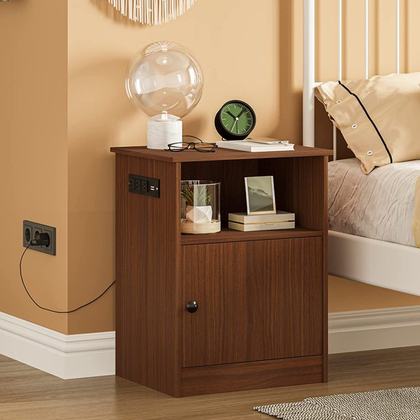 Nightstand with Charging Station,Brown End Side Table with USB Ports