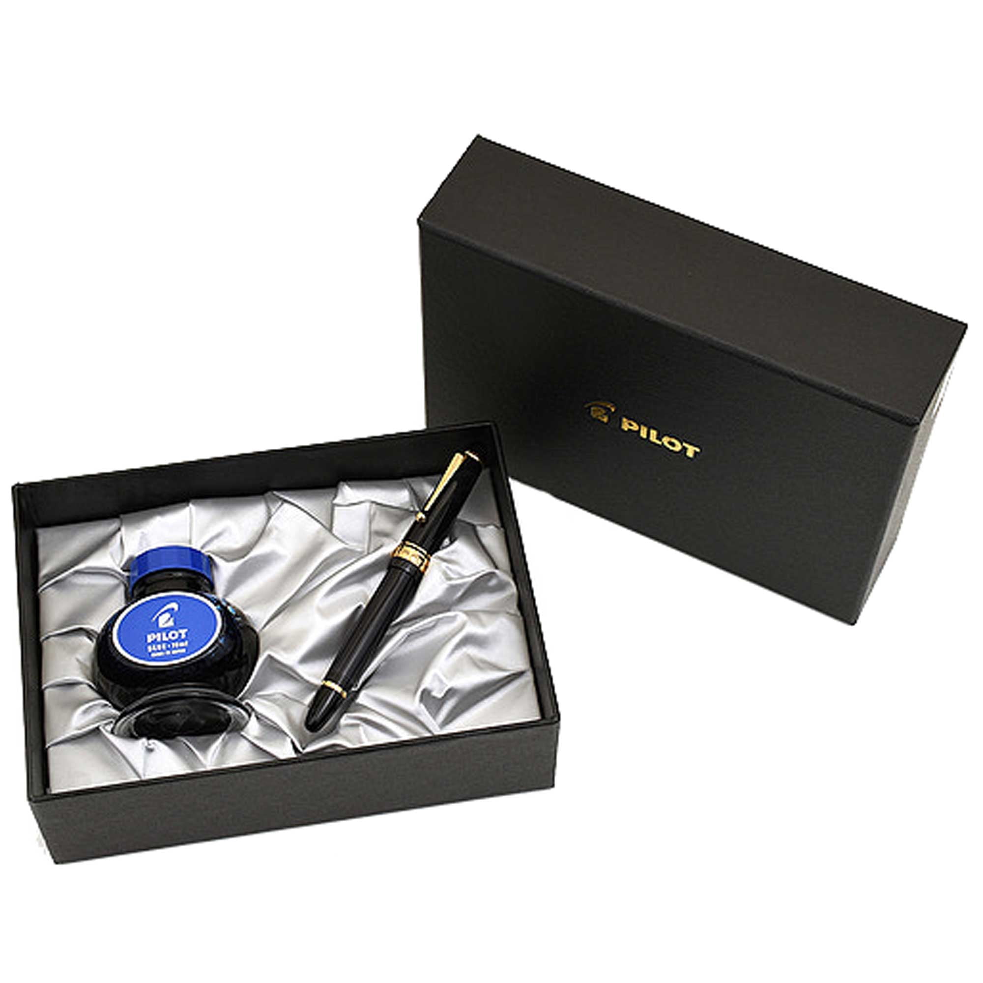Pilot 60490 Custom 823 Smoke Black Fountain Pen Gift Set, Broad