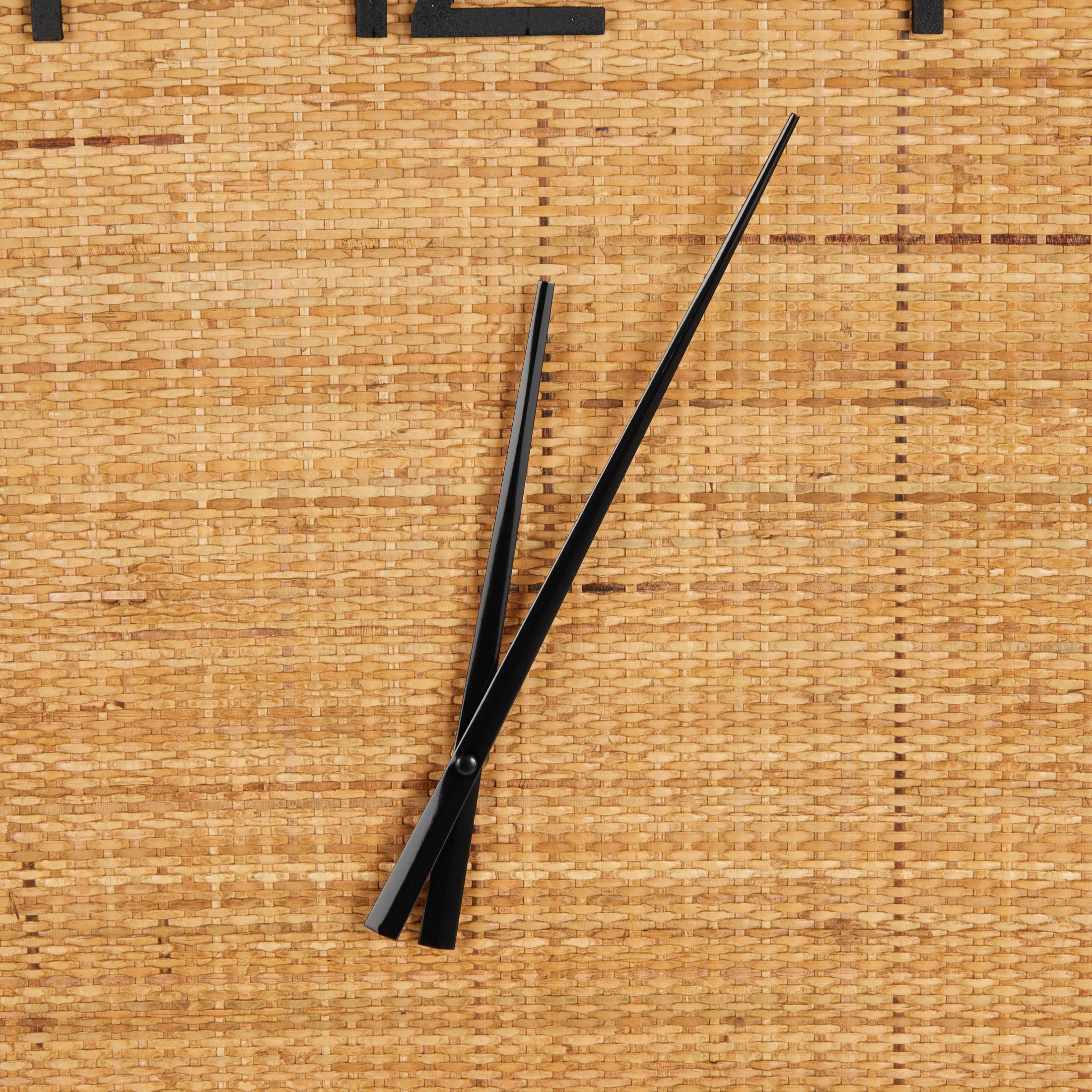 DecMode 31" Brown Wood Handmade Woven Wall Clock with Rattan Wrapped Frame