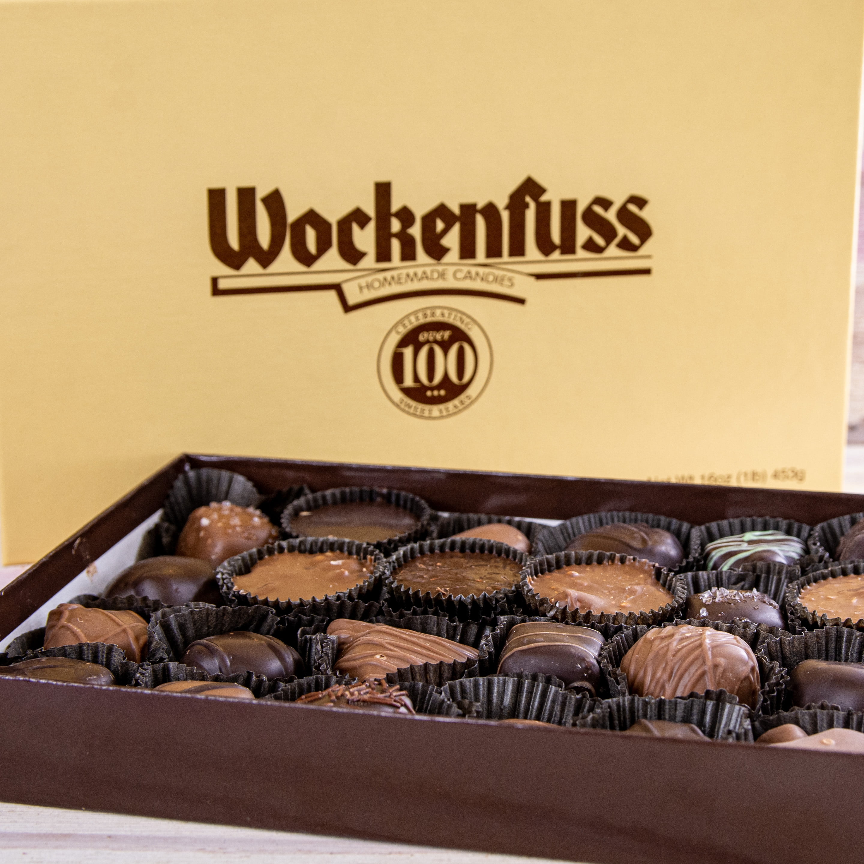 1 lb. Milk & Dark Chocolate Deluxe Assortment