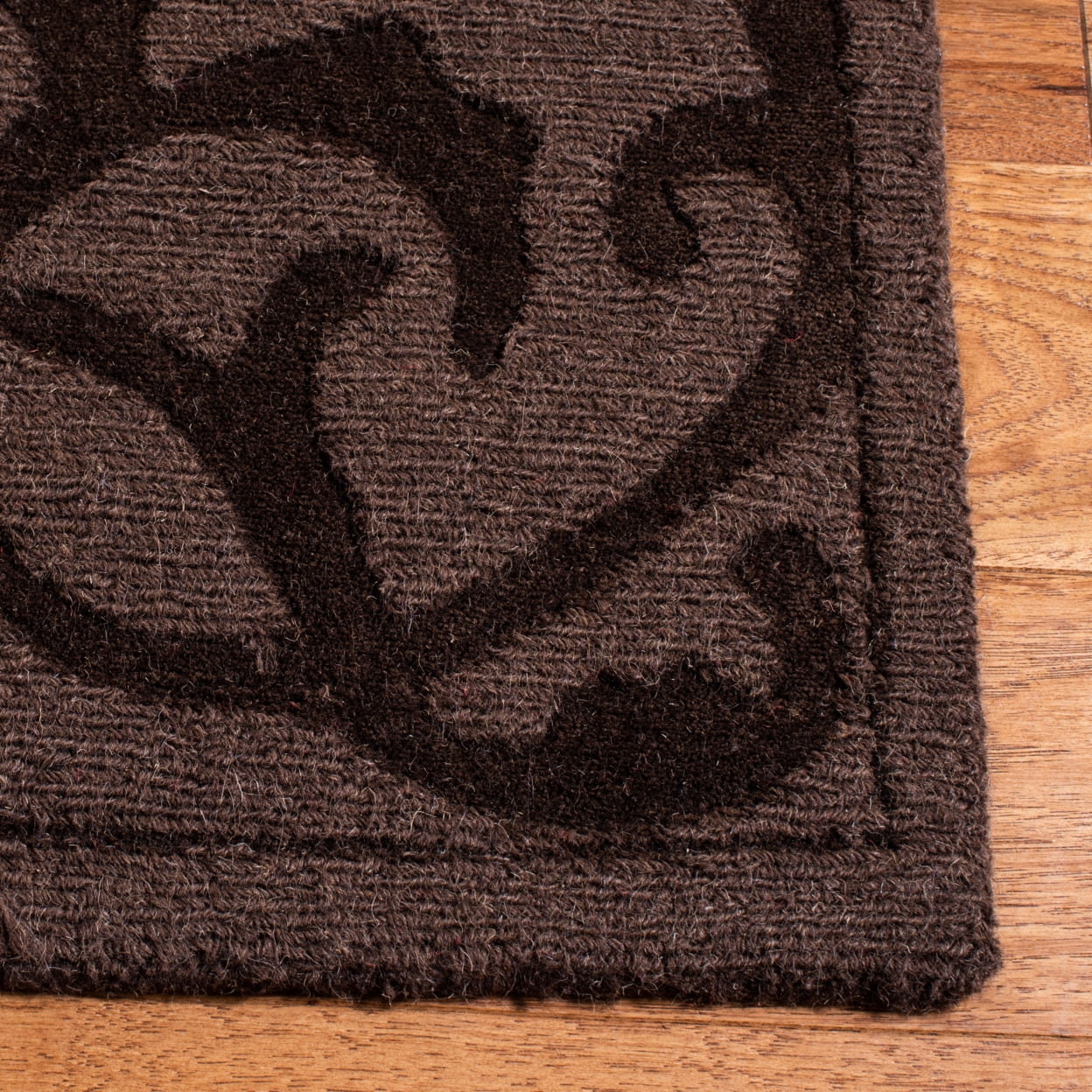 SAFAVIEH Impressions IM341A Handmade Brown Rug