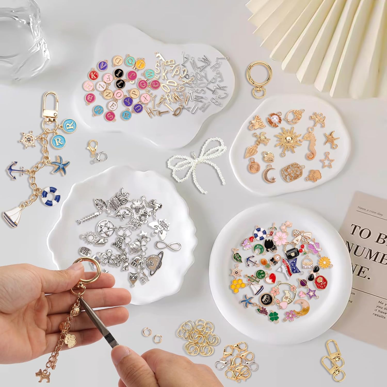 500pcs Lipgloss Keychain Making Kit, Including Key Clips, Lobster Claw Keychains, Extension Chains, Jewelry Pliers and Bag Charm kit(wwx)