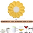 thumbnail image 2 of 3 piezas de almohadilla aislante de flores de margarita, manteles individuales de silicona simples y lindos, posavasos, tapetes antiescaldaduras., 2 of 5