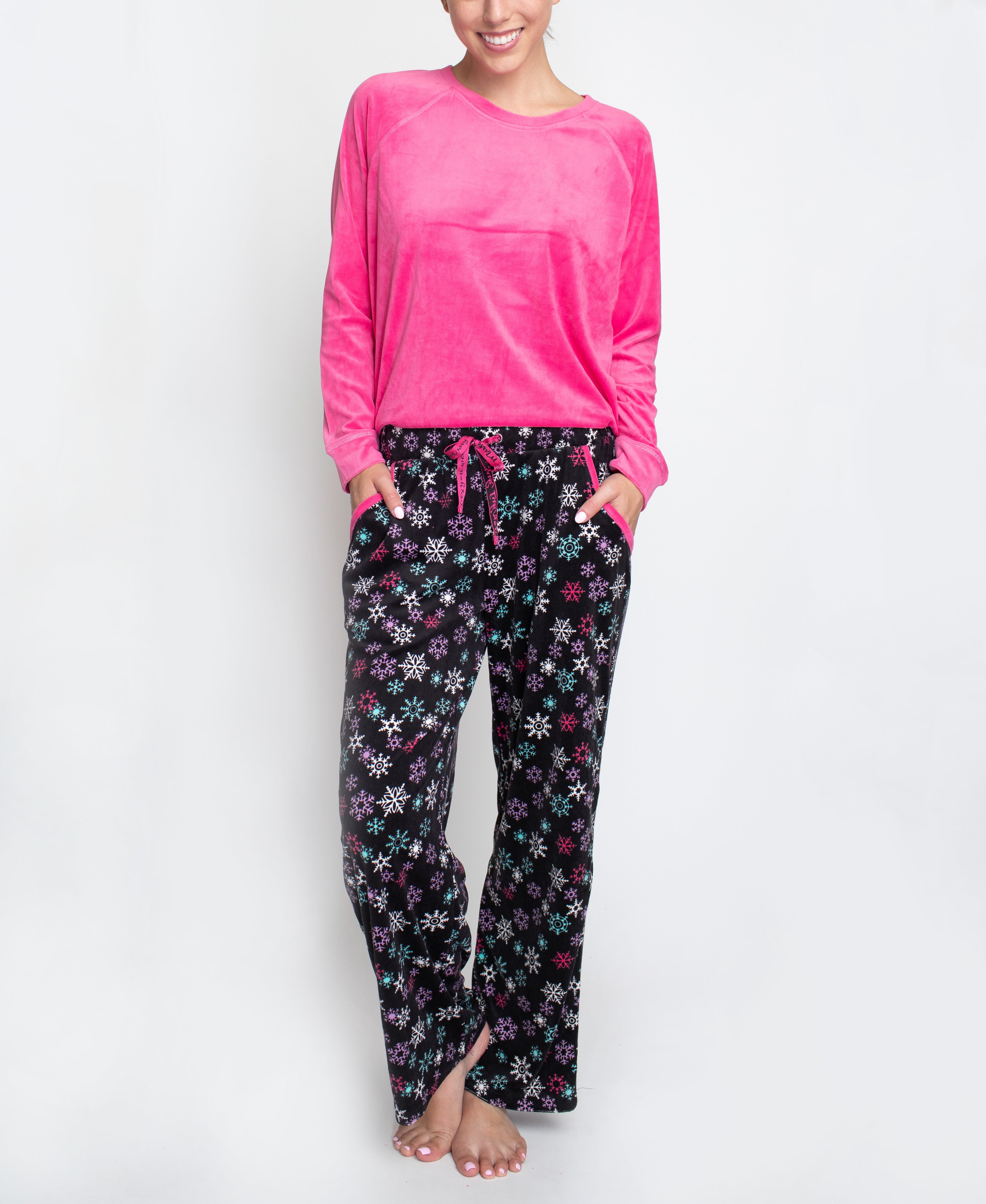 Muk Luks Women's Winter Warmup Silky Velour Pajama Set, Pink/Snowflake ...