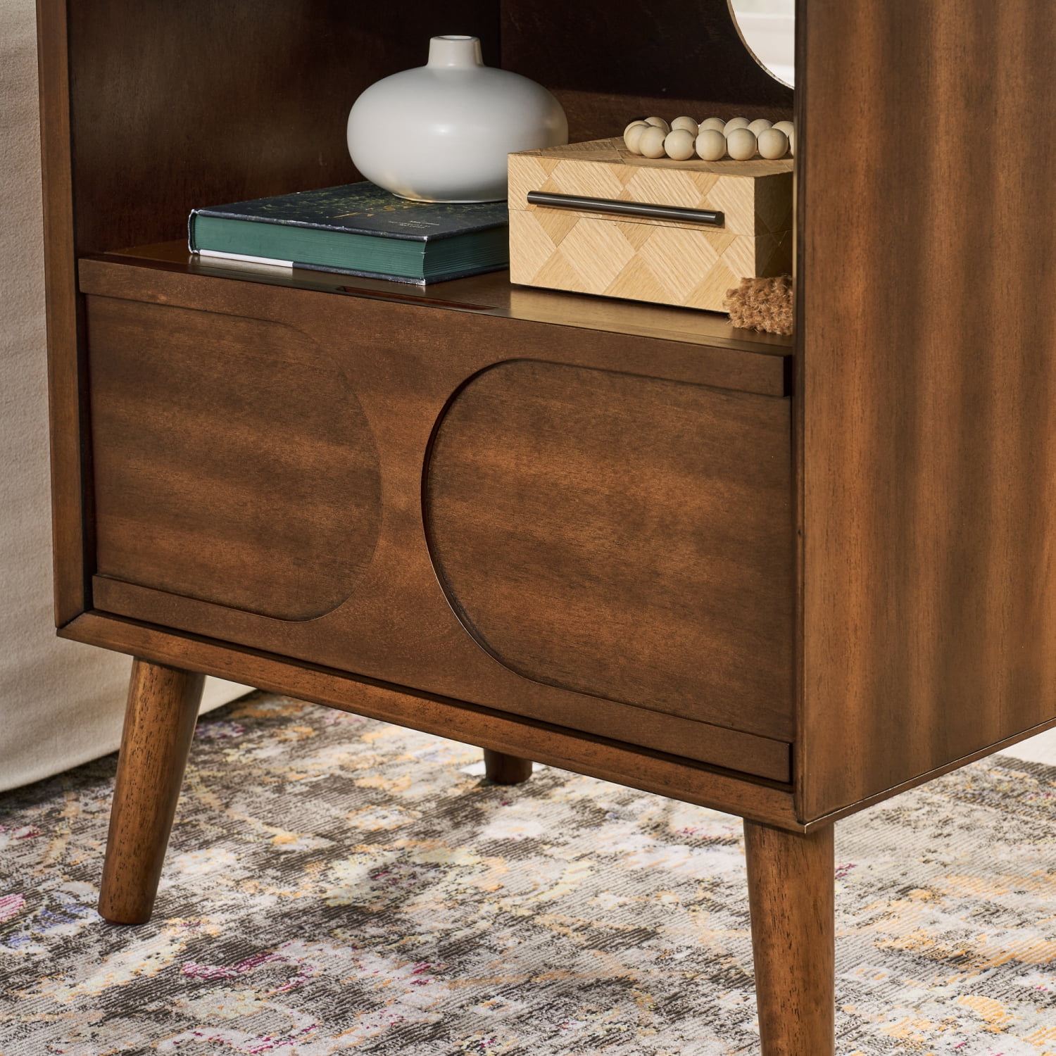 Mid Century Modern Fluted Nightstand with USB Charging Station, 4 Solid Wood Legs, and Farmhouse Style Storage Walnut Brown Retro Decor for Living Rooms & Bedrooms