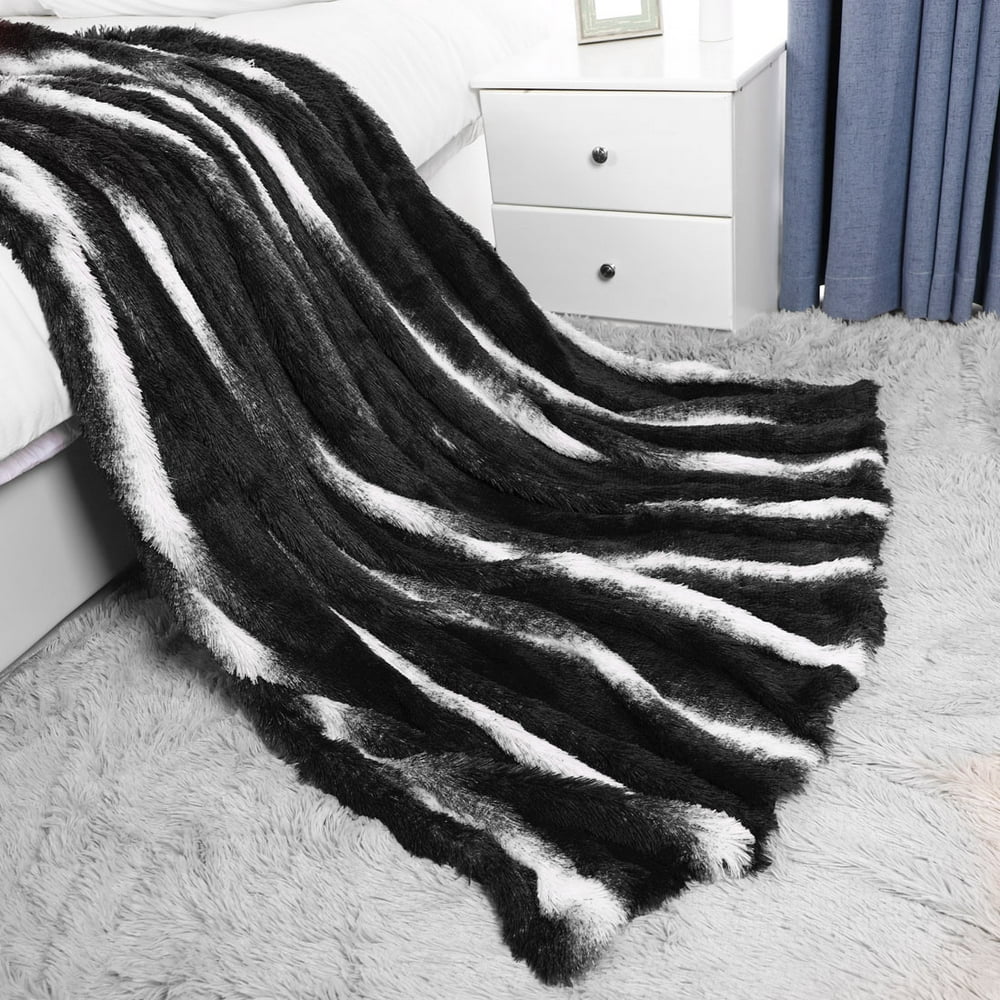 Reversible Lightweight Soft Faux Fur Twin Size Blanket with Fleece