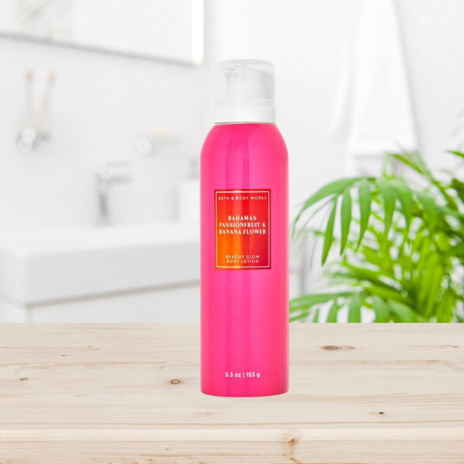 Bath and Body Works Bahamas Passionfruit & Banana Flower Beachy Glow Body Lotion (5.3 oz / 153 g)