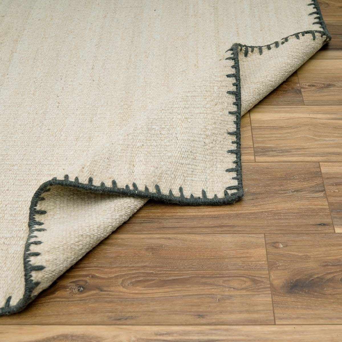 Hauteloom Sancerre Boho Hand Woven Natural Fiber Wool Area Rug - Farmhouse Solid Color Bordered Carpet for Living Room, Bedroom, Dining Room - Ivory, Cream, White, Green - 2' x 3'