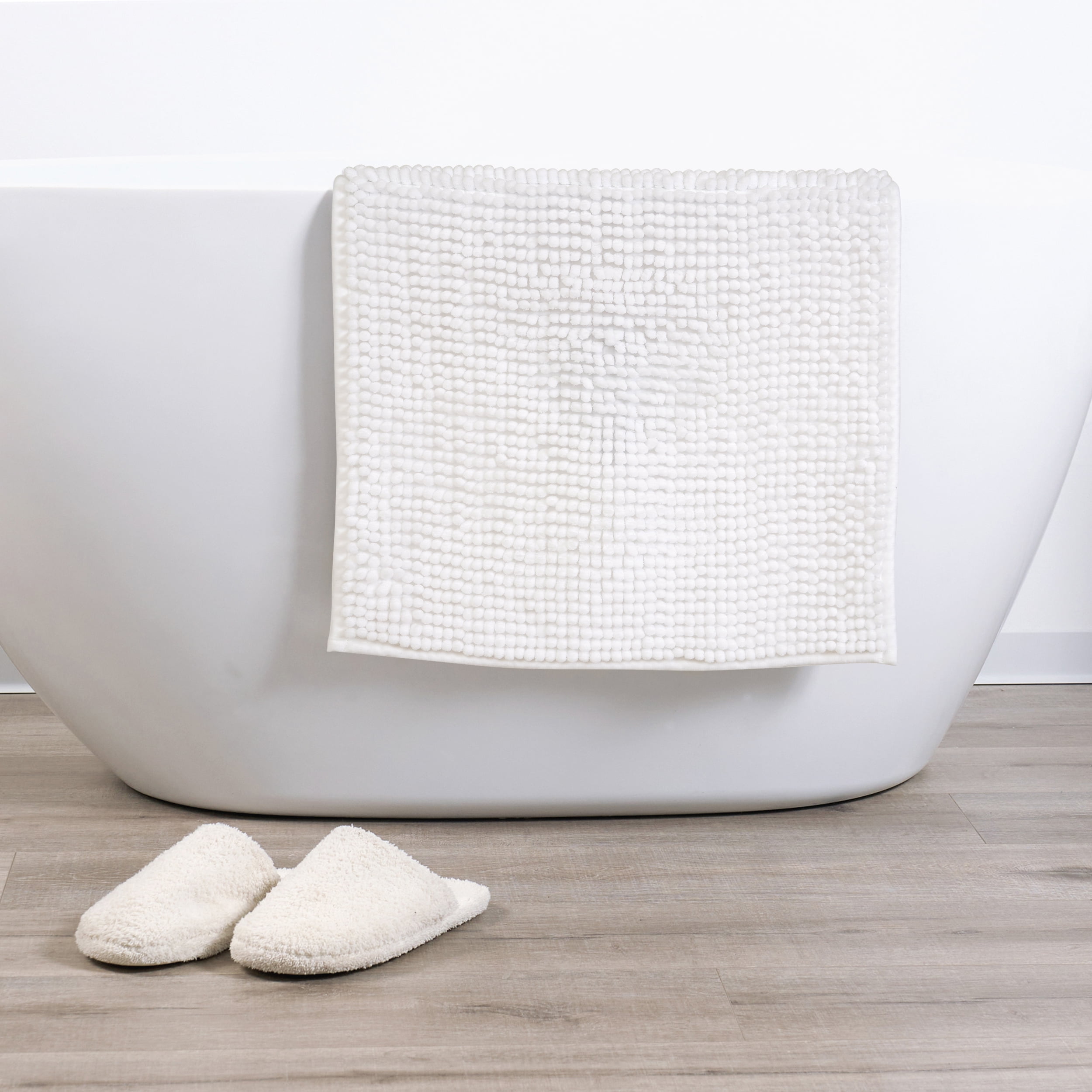 Mainstays White 2-Piece Chenille Noodle 17"x 24" Bath Rug Set
