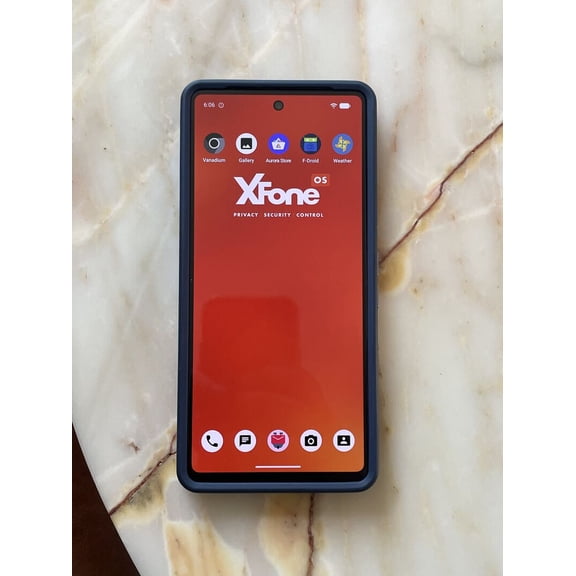 XTCMOBILE LynX Phone PX7 with USB-C Cable, Black