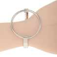 thumbnail image 4 of Brazalete rígido redondo plateado, 4 of 8
