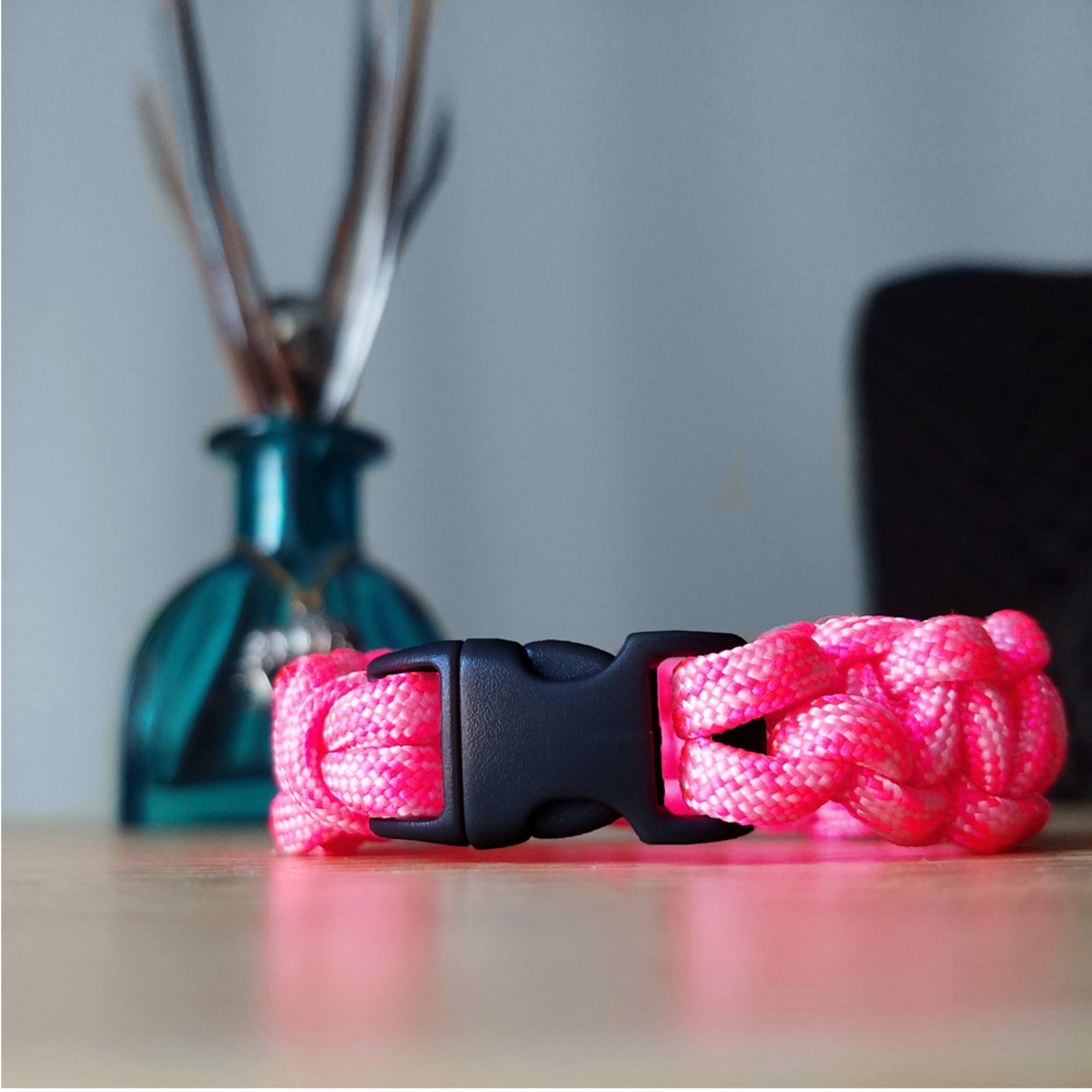 Paracord Survival Bracelet & Project Kit - 550 Parachute Cord, Buckles, Carabiners, Key Rings - (Starter & Hardware Kits Include Paracord Needle & Tongs) - Made in USA