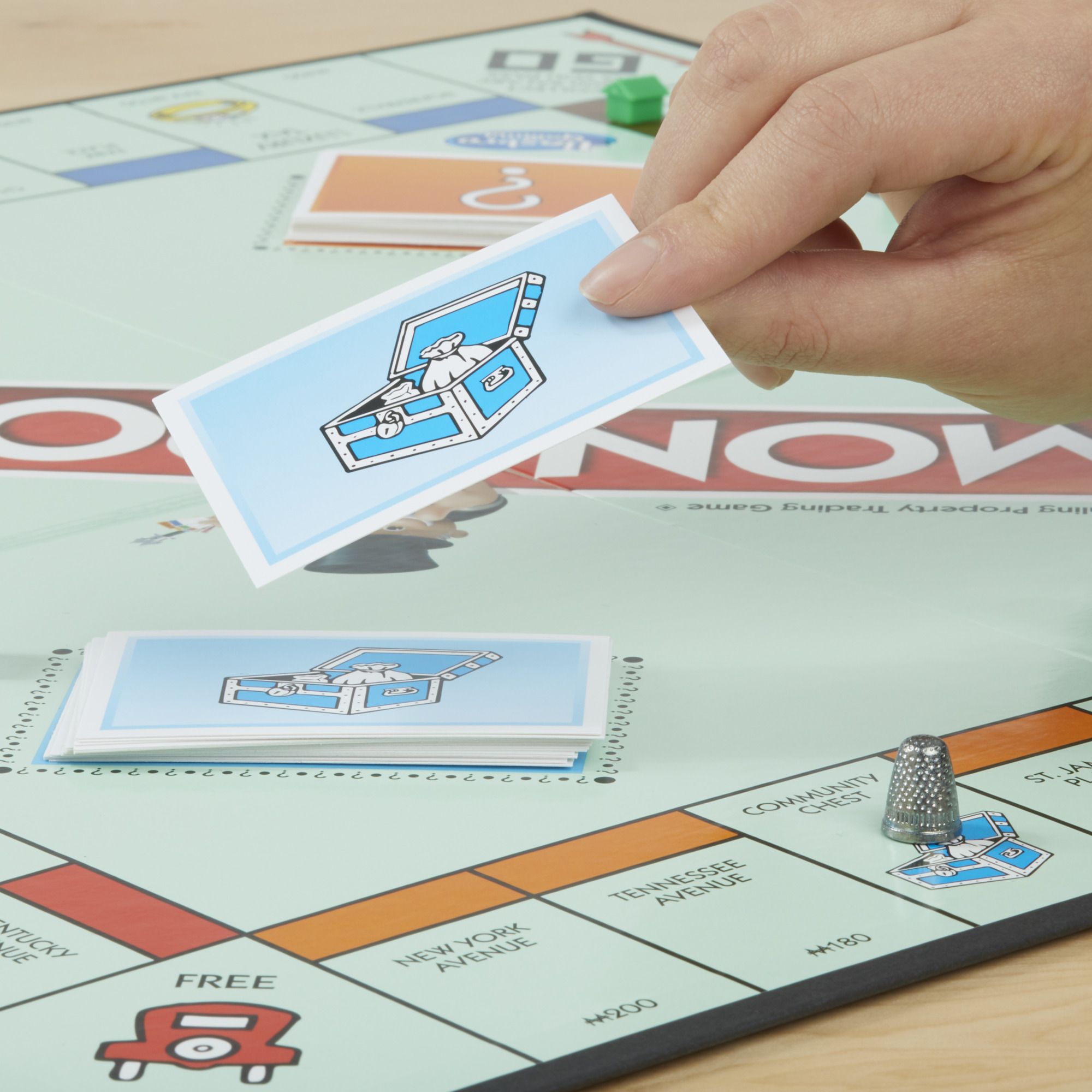 Monopoly Classic Board Game for 2-6 Players photo 3