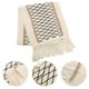 thumbnail image 4 of Camino de mesa decorativo vintage de lino y algodón tejido con borlas, 4 of 6