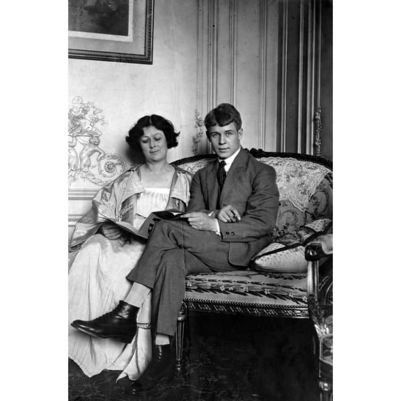Isadora Duncan And Husband Sergeu Yesenin History (24 x 36)