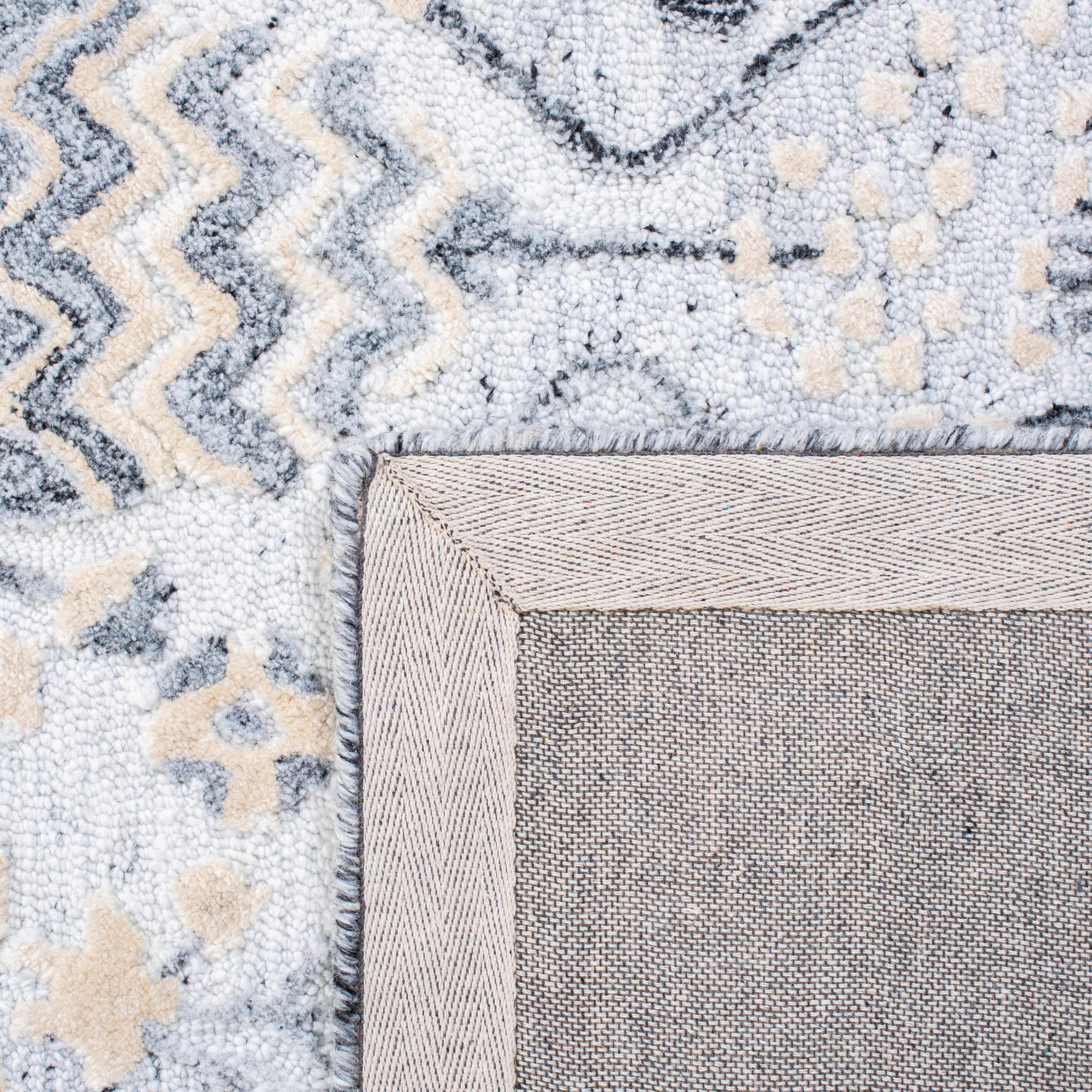 SAFAVIEH Glamour Quinten Floral Runner Rug, Ivory/Grey, 2'3" x 8'