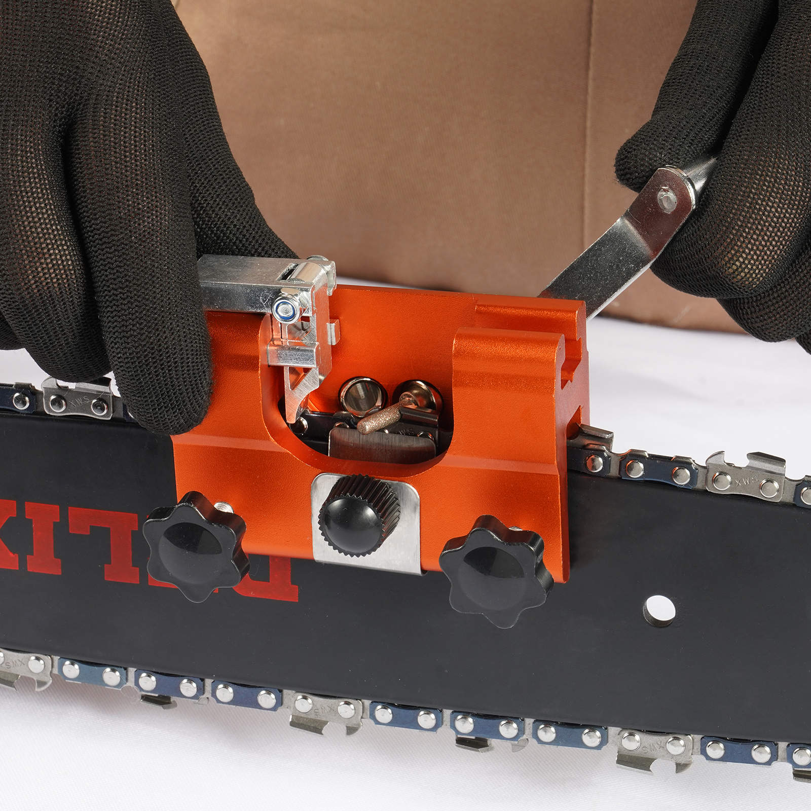 BENTISM Chainsaw Sharpener Hand Crank Chainsaw Chain Sharpener for 422