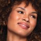thumbnail image 4 of 8 paquetes de pelo afro elástico de 16.0 in preseparado con resorte para rizos de mariposa suaves, pelo de ganchillo, extensiones de cabello trenzado Marley para mujeres negras (16.0 in T1B/gris), 4 of 4