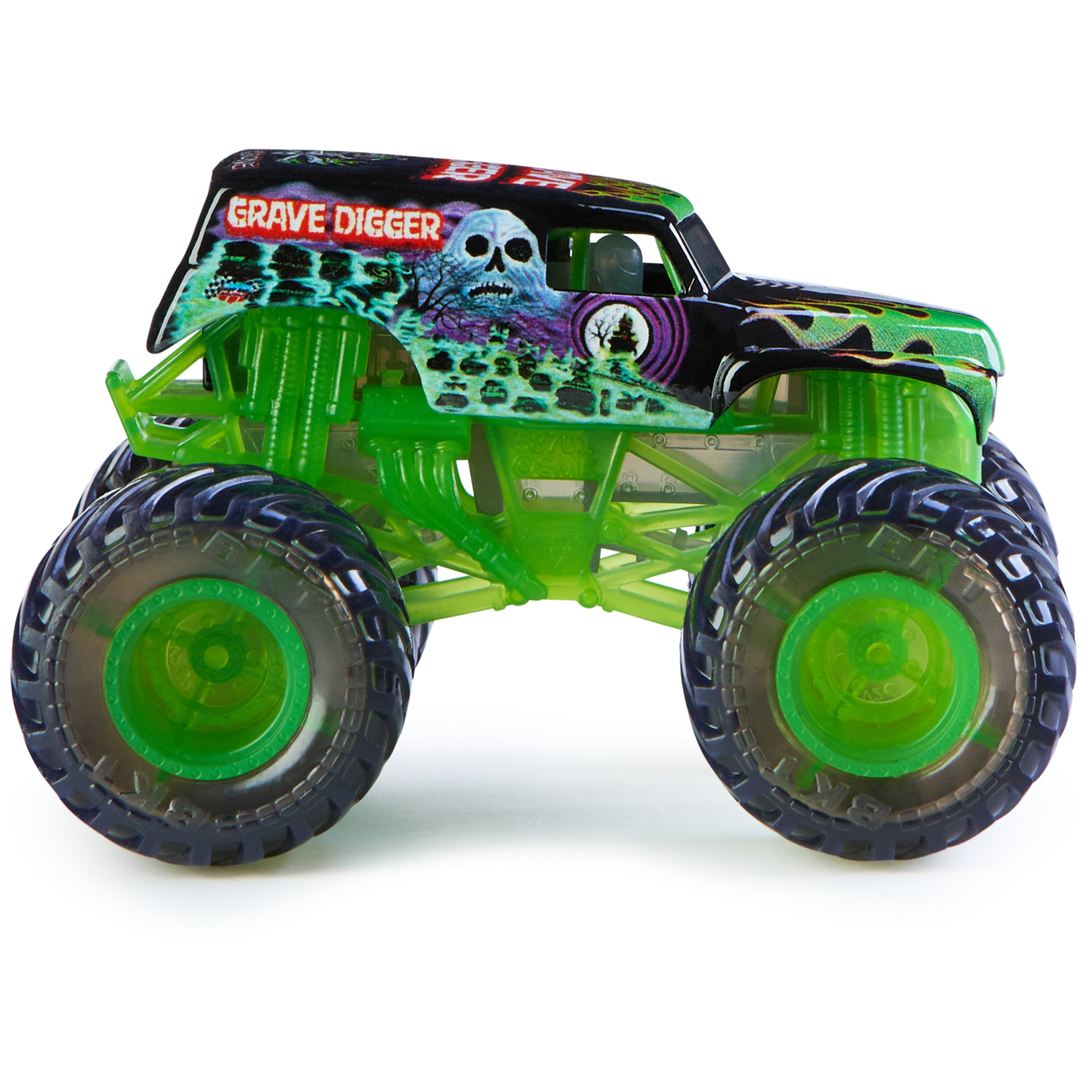 Hot Wheels Monster Jam GRAVE DIGGER UNDER COVERZ 1:64 Scale Monster Truck  #22