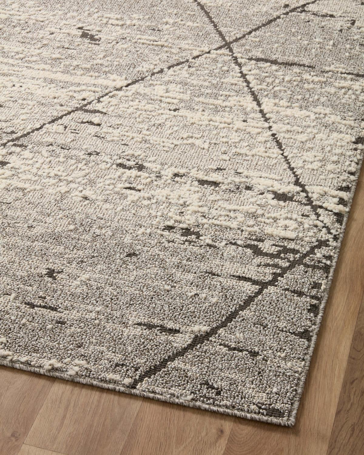 Loloi Fabian Grey / Charcoal 4'-0" x 6'-0" Area Rug