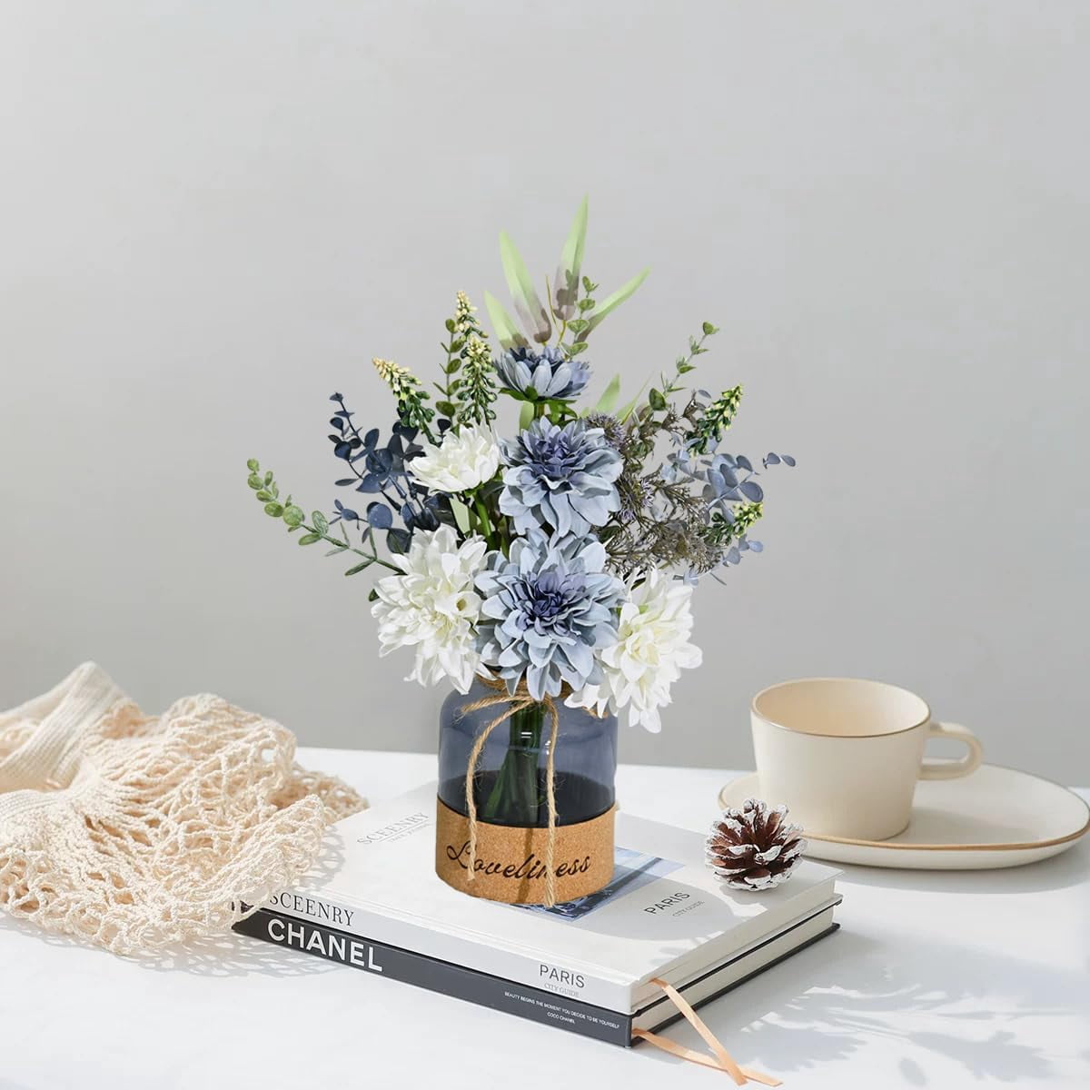 Floral Arrangement with White and Blue Flowers in Glass Vase, Faux Flowers Plants Decor Suitable for Home Office Table Decorations, Dining Table Bathroom Kitchen Decor