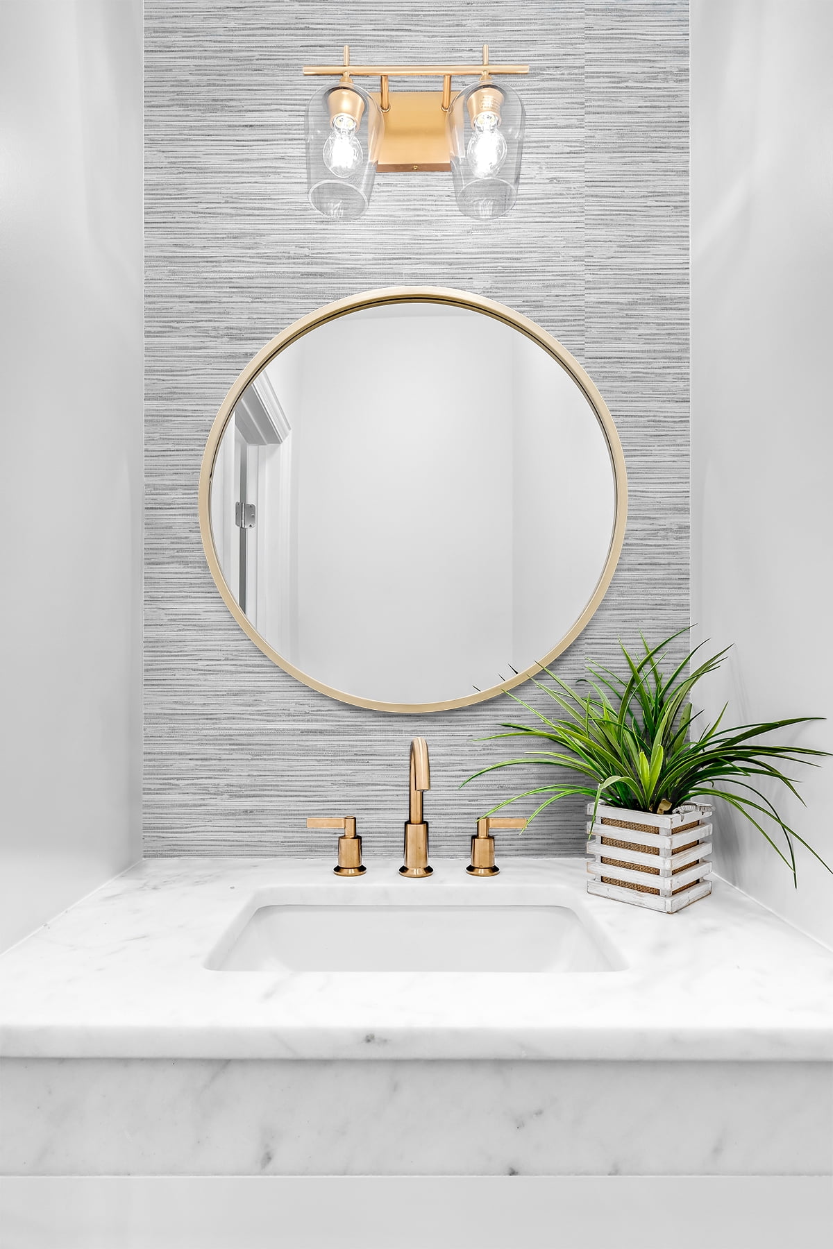 Stacy Garcia Home Moonstone Grey Grasscloth Peel and Stick Wallpaper