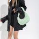 thumbnail image 3 of 6862 Bolso Yunduo bolso hombro para mujer bolso pequeño plisado bolso para axila-PZ20230920006249 Verde, 3 of 9