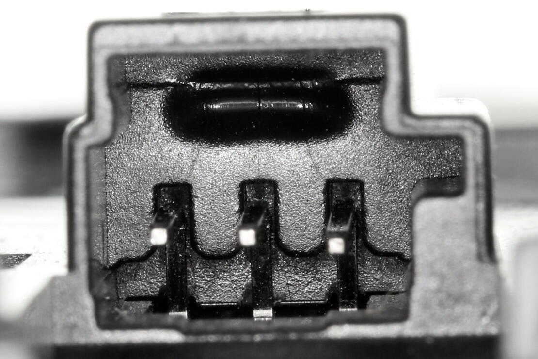 VEMO V30-73-0204 Switch, window regulator