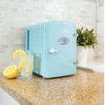 thumbnail image 2 of Koolatron Mini-Frigo Rétro Portable 4 L 12 V C.c. 110 V Refroidisseur 6 Canettes Aqua, 2 of 8