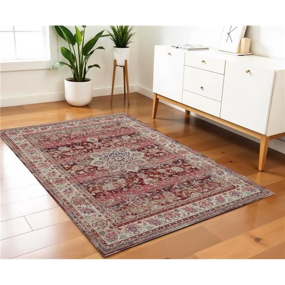 HomeRoots 553365 4 x 6 ft. Floral Distressed Rectangle Area Rug, Ivory & Red