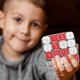thumbnail image 4 of Juego educativo Number Slide Puzzle de metal rojo y blanco, 4 of 7