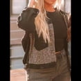 thumbnail image 4 of Chaqueta Vaquera Desgastada con Estampado de Leopardo y Botones para Mujer, Abrigo Vaquero de Larga Lavado con Estampado de Guepardo Roto. Negro S, 4 of 5