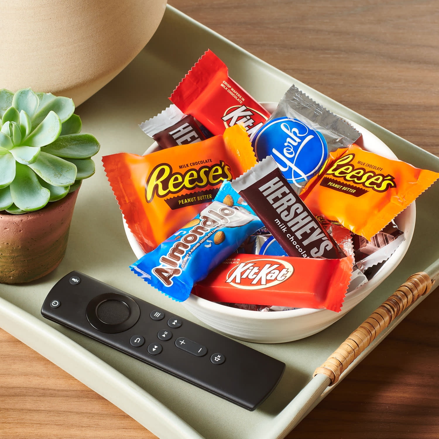 Hershey Assorted Chocolate Flavored Snack Size Candy, Party Pack 33.43 oz