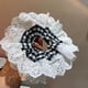 thumbnail image 1 of Diadema de encaje del mismo tamaño con encaje de doble capa, hermoso y romántico accesorio para el cabello con diadema hueca de intestino grueso, 1 of 3