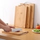 thumbnail image 4 of Xihbxyly Tabla de Cortar Gruesa, Diseño de Plástico Resistente, Doble Cara con Asas Antideslizantes, Fácil de Limpiar, Ideal para La Cocina, para Picar Frutas y Carne, Tamaño Grande, 1 Paquete, 4 of 7