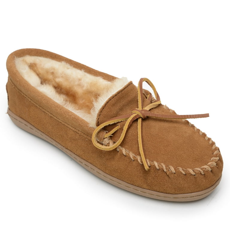 Minnetonka Women s Suede Sheepskin Hardsole Moc Slipper Walmart