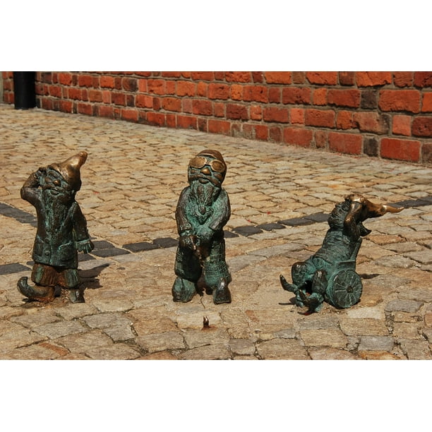 Peel N Stick Poster Of Gnome Poland Work Of Art Wrocaƒae A A A Aƒa A A Sa A A Aw Brass Image Art Pr Poster 24x16 Adhesive Sticker Poster Print Walmart Com Walmart Com