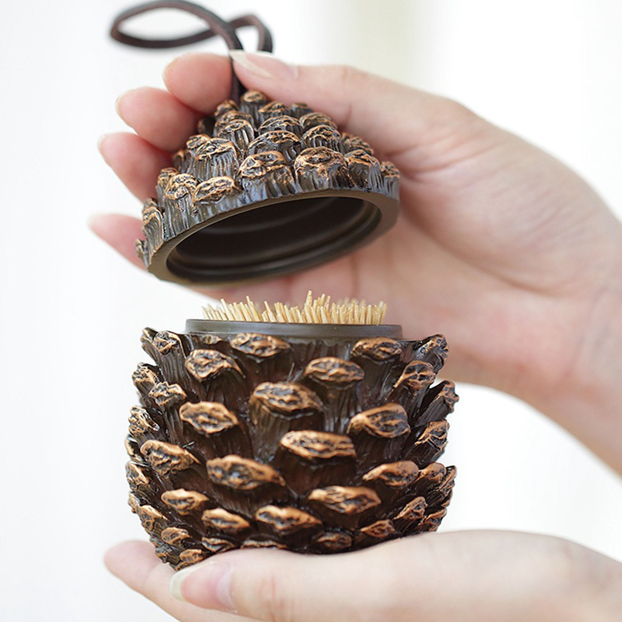 Cute Pinecone Toothpick Dispenser with Lid Cotton Swab Storage Box Toothpick Holder