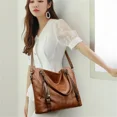 thumbnail image 5 of Bolsos de mano para mujer, bolsos de piel suave, bolso de hombro para mujer de gran capacidad, bolso de mensajero para desplazamientos diarios, bolso de mano versátil de alta calidad, 5 of 5
