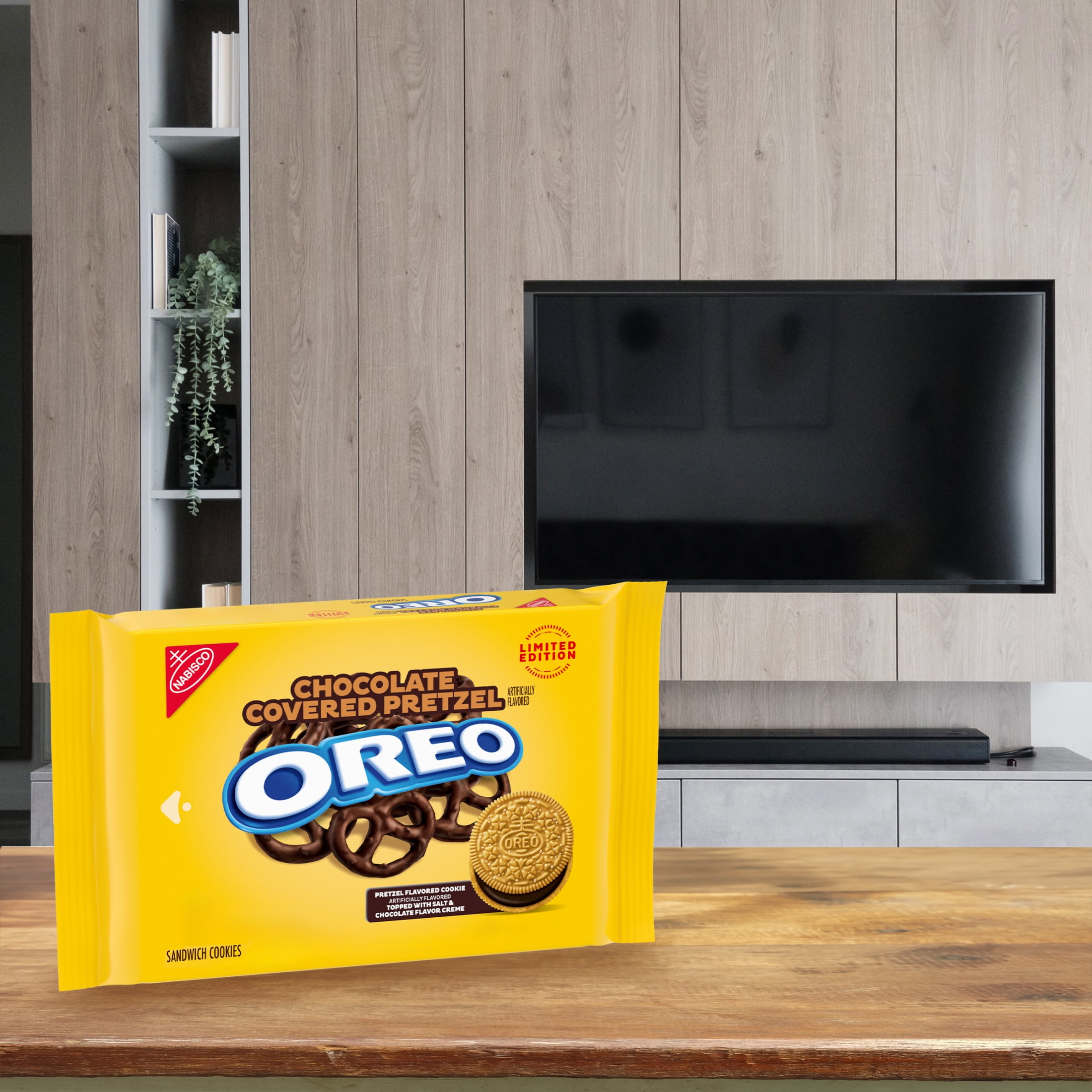 OREO Chocolate Covered Pretzel Sandwich Cookies, Limited Edition, 10.68 oz