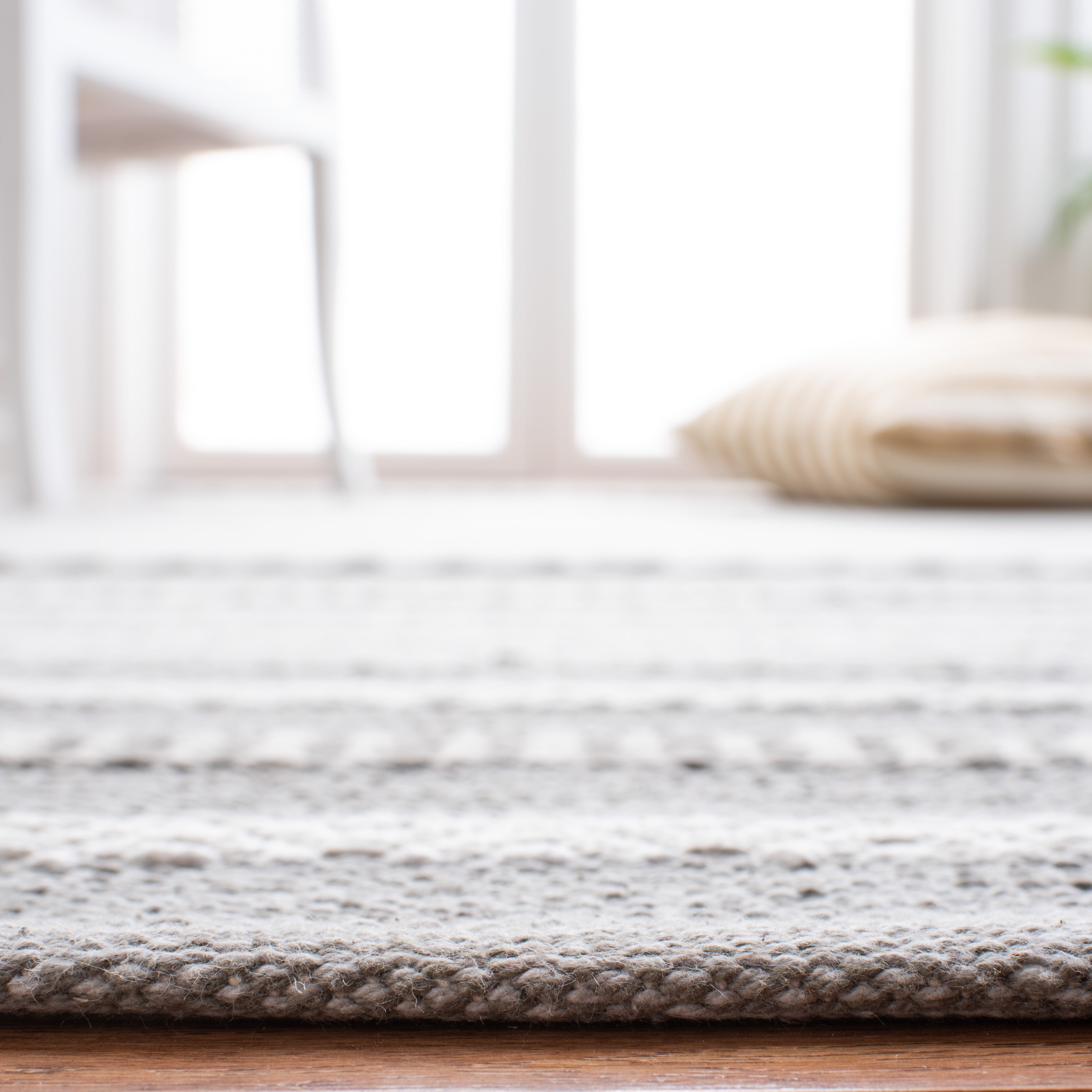 SAFAVIEH Montauk Ben Striped Cotton Area Rug, Grey/Ivory, 5' x 8'