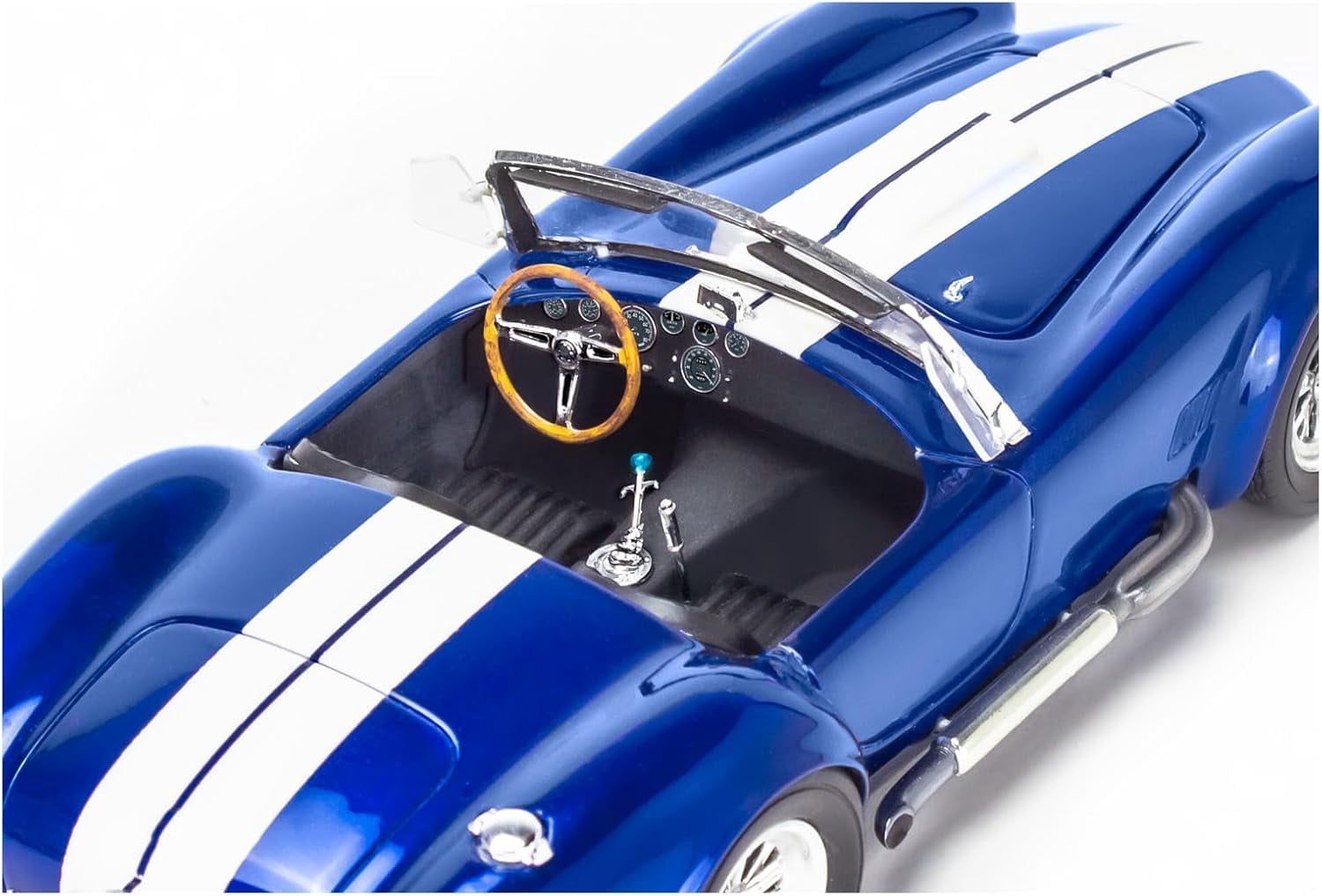 Revell Shelby Cobra 427 S/C Model Car Kit 1:24 Scale 104 Pieces Skill Level 4