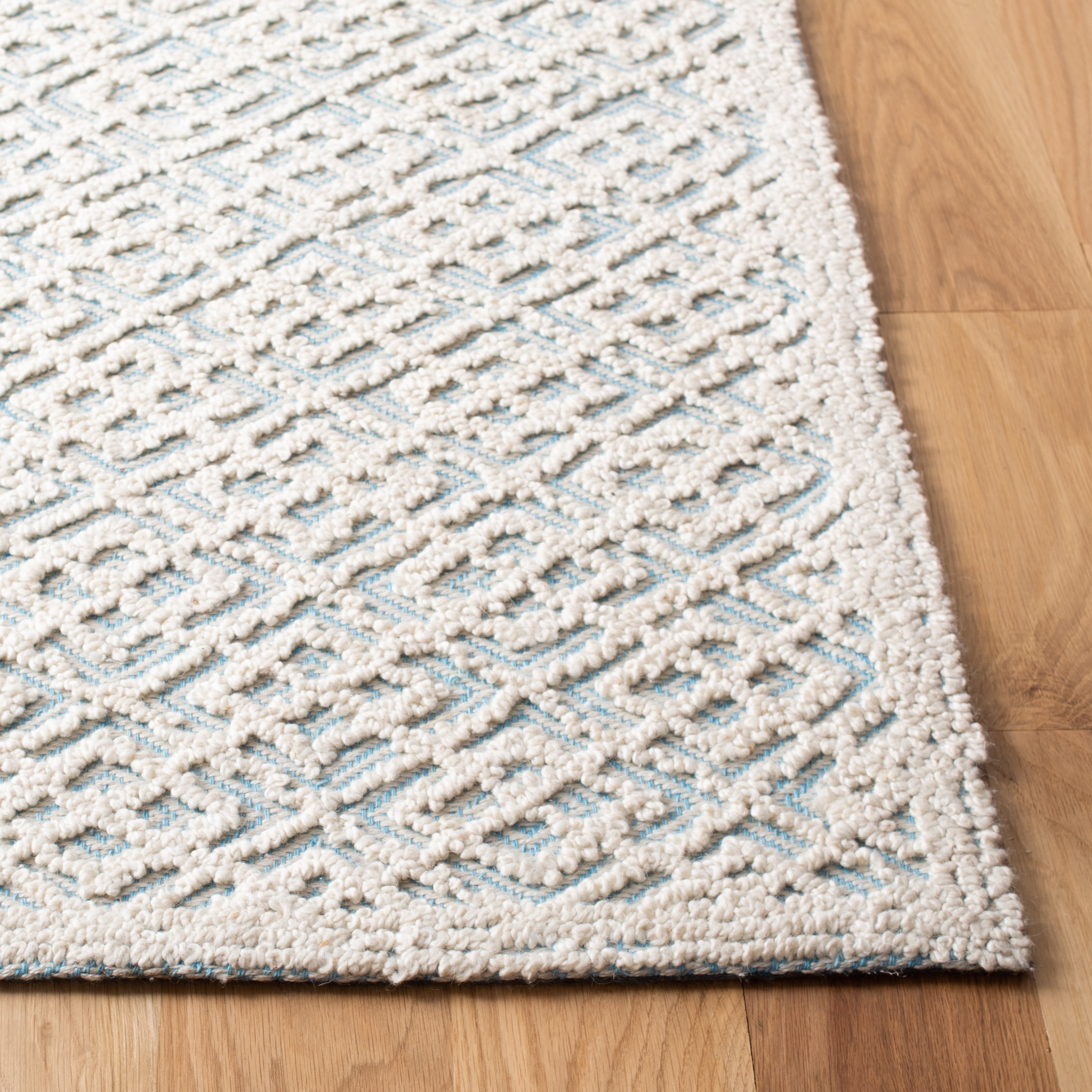 SAFAVIEH Martha Stewart Trace Diamond Area Rug, Ivory/Blue, 3' x 5'
